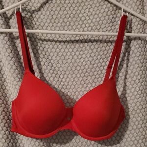 PINK Victoria's Secret Red Padded Underwire Bra